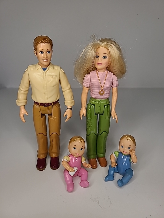 Fisher-Price Other - Fisher Price Loving Family Figures Mom Dad Baby Boy Girl Dollhouse Replacement